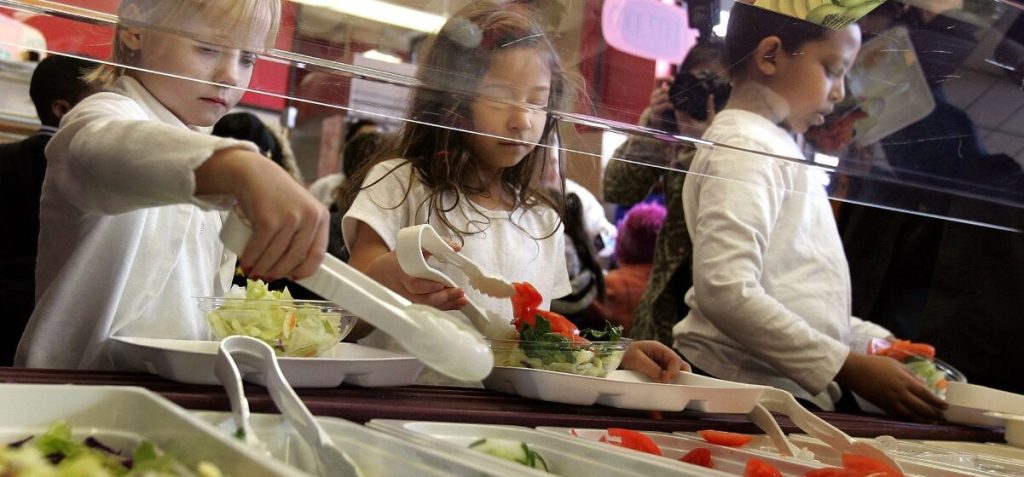 This kind 8-year-old paid off his friend’s school lunch debt after he was denied food