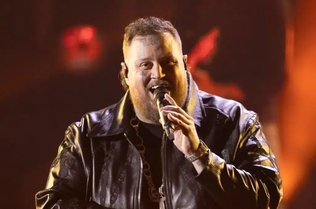 Jelly Roll shakes the American Music Awards with triple nominations and turns country music upside down