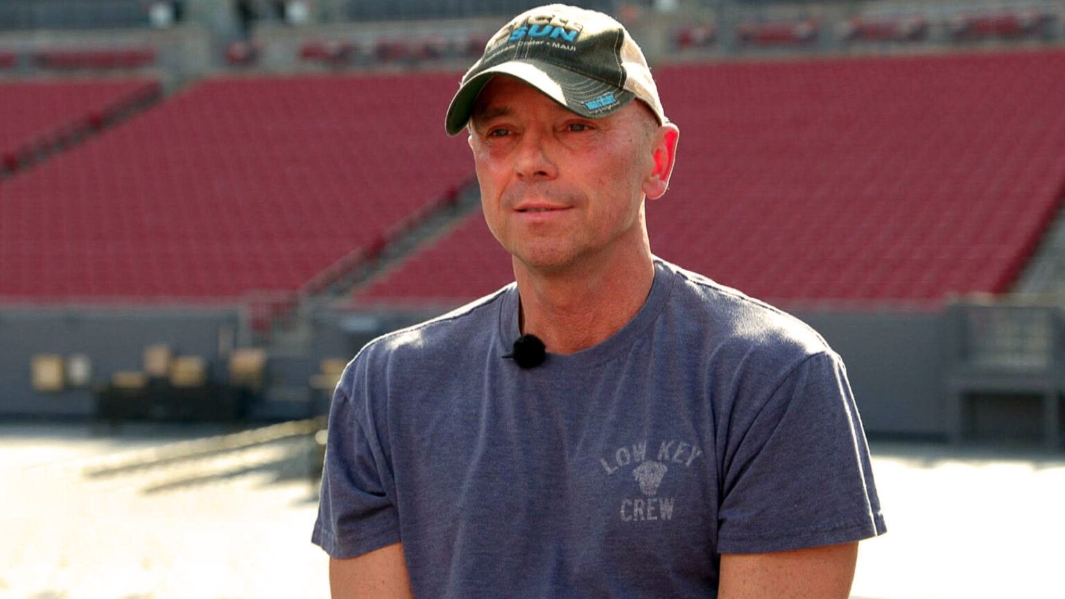 Kenny Chesney’s fairytale wedding to Renée Zellweger lasted just four months, but the aftermath exploded into nearly two decades of speculation, slander, and sexual rumors. The word “fraud” on a legal form gave the tabloids a green light to fabricate a completely different reality about him. People said Kenny Chesney was gay, a liar, a fraud