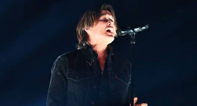 Keith Urban Bares His Soul on Stage with “Burden,” Leaving Fans Breathless as Every Word Hits Like a Heartbeat, Nicole Kidman Glows with Pride, and Country Music Fans Feel Every Emotion Deep in Their Bones