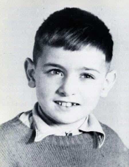 Oh God, who remembers this handsome guy, the son of one of the most famous actors ever