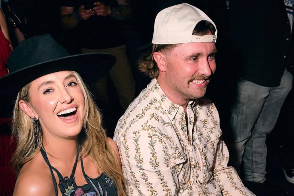 Lainey Wilson Admits She’d Skip Christmas and July 4th for Devlin “Duck” Hodges in Explosive New Song!