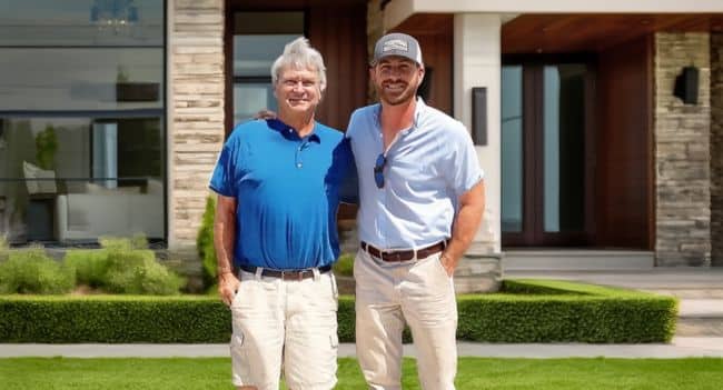 Riley Green shocks fans after secretly buying his father a house worth a fortune on his birthday.