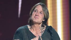 ‘I Still Sing Her Name… Even When No One’s Listening.’ 💔 That’s How Keith Urban Began His Final Song — The One He Said He’d Never Write. No Press Conferences. No Tell-All Interviews. Just A Guitar, A Dimly Lit Studio, And A Voice Cracking Under The Weight Of A Love Lost. Keith Urban Has Finally Broken His Silence — And He Did It The Only Way He Knows How: Through Music. His New Track, A Haunting Ballad Written For Nicole Kidman, Isn’t Just Another Heartbreak Song — It’s A Confession Set To Strings, A Goodbye That Still Hurts To Sing. “I Tried To Forget Her,” Keith Whispered Between Takes. “But Every Chord, Every Word… It’s Still Her.”