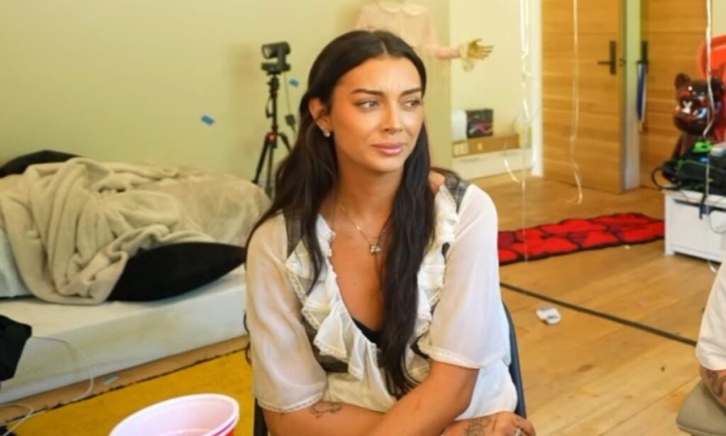 Brianna Chickenfry Says Zach Bryan’s Alleged Affairs Were “Embarrassing” for a Shocking Reason