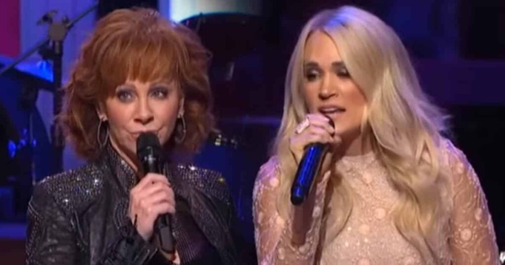 Reba McEntire Brings Carrie Underwood On Stage for a Jaw-Dropping “Does He Love You” Duet That Had the Crowd Going Wild and Left Everyone Talking