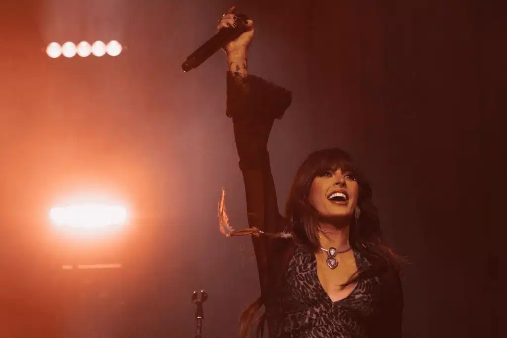 Ella Langley Stuns Fans With Star-Studded Ryman Finale No One Saw Coming!