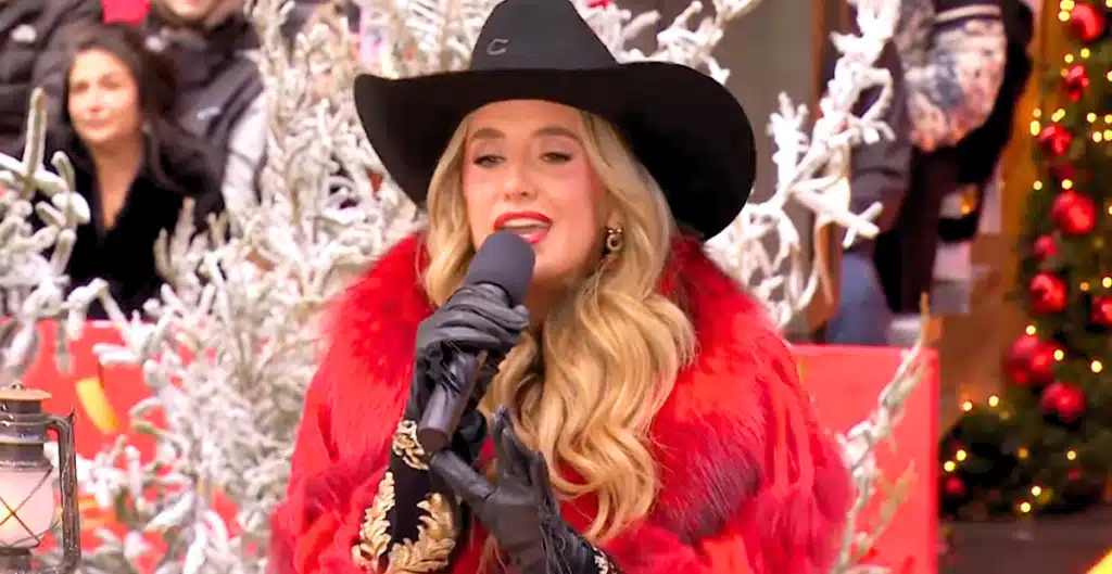 Lainey Wilson Stuns Millions With A Parade Performance That Left New York Frozen In Shock