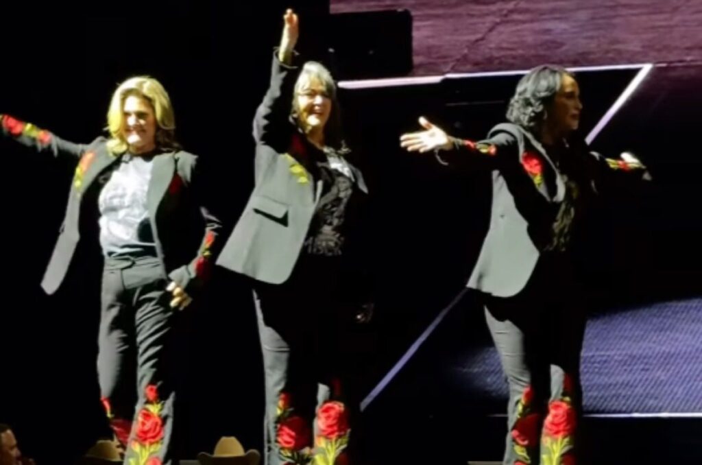 Ella Langley Broke Down in Tears After Seeing What Her Mom Did on the NFR Runway