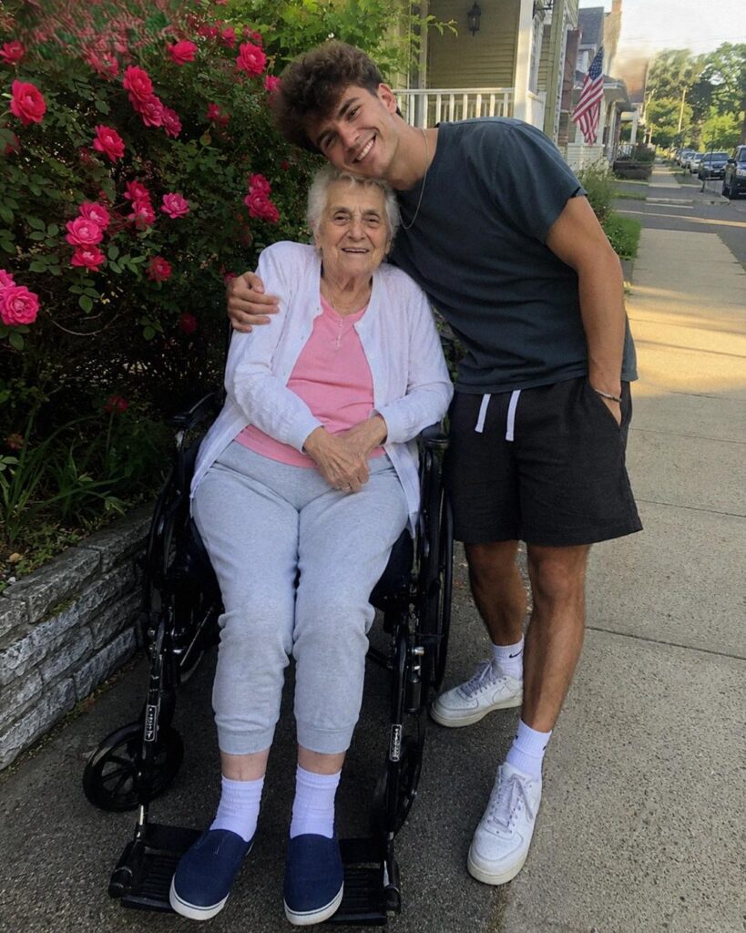 I Took Care of My 85-Year-Old Neighbor for Her Inheritance, but She Left Me Nothing – The Next Morning, Her Lawyer Knocked and Said, ‘Actually, She Left You One Thing’