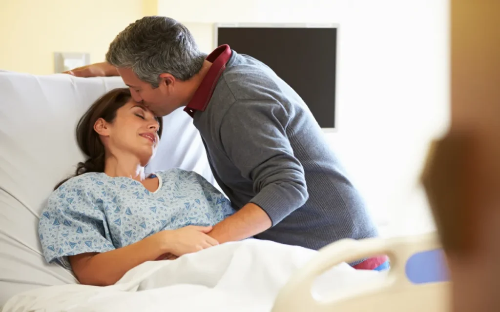 I Spent Two Weeks in the Hospital, and My Husband Never Visited Me Once – When I Finally Came Home and Opened the Front Door, I Stood There Staring in Disbelief