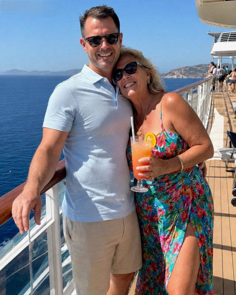My Husband Handed Me Divorce Papers at Our Daughter’s Wedding – the Next Morning, His 78-Year-Old Father Called Me at 7 a.m. and Left Me Speechless