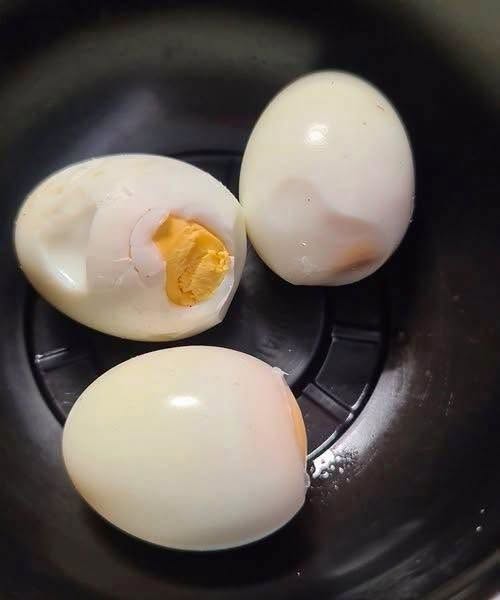 The Nutritional Reality of Eggs: Separating Breakfast Myths from Scientific Evidence for Better Heart Health