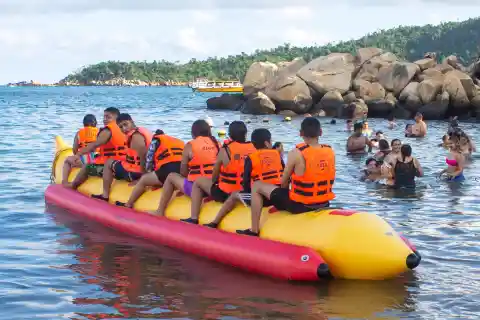 The Polite Boy at Our Resort Asked to Take My Daughter on a Banana Boat Ride – Forty-Five Minutes Later, the General Manager Was Walking Toward Us, His Face Completely Pale