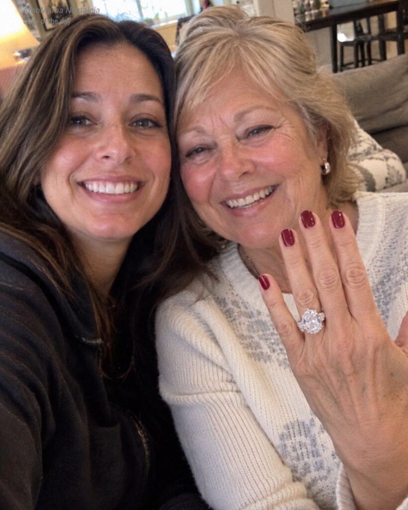 My Sister-in-Law Demanded Our Late Mother’s $50,000 Diamond Ring at the Funeral