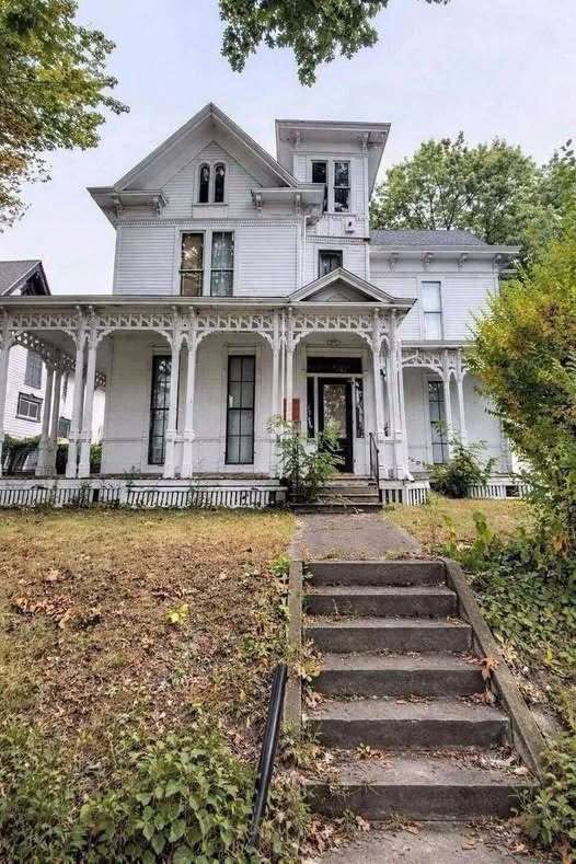 $50,000 5 Bed, 2 Bath, Near Lake…See more