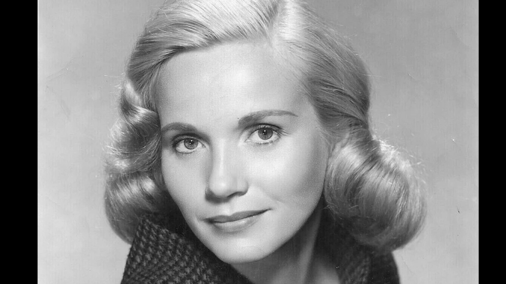 ICON DEAD đđ With heavy hearts, we announce the passing of this groundbreaking woman
